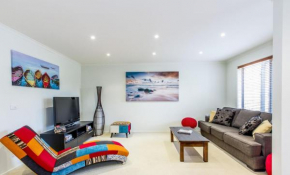 Surfside Getaway in Picturesque Inverloch